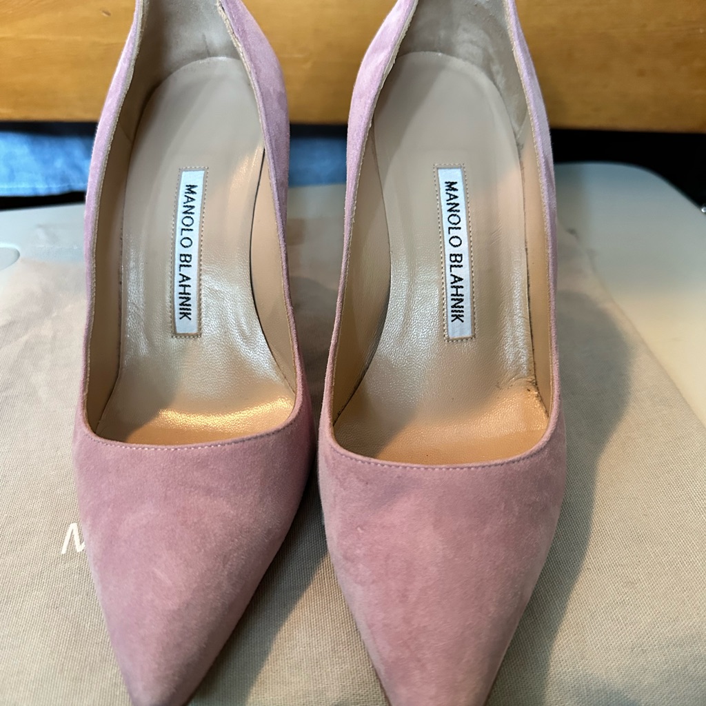 Manolo Blahnik Pink/Purple Suede Pumps